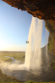 <h3>Seljalandsfoss Waterfall / Iceland</h3>